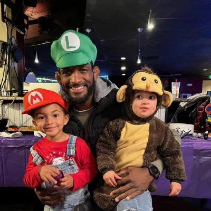 Who Is Emily Magny | Meet Neil Magny Wife | Relationship & Kids Detail